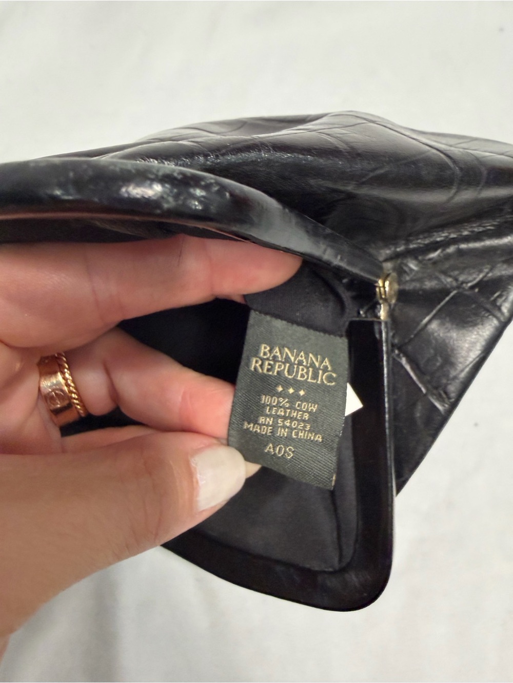Banana Republic Black Croc-Embossed Frame Clutch with Gold Kiss Lock - Picture 5 of 7